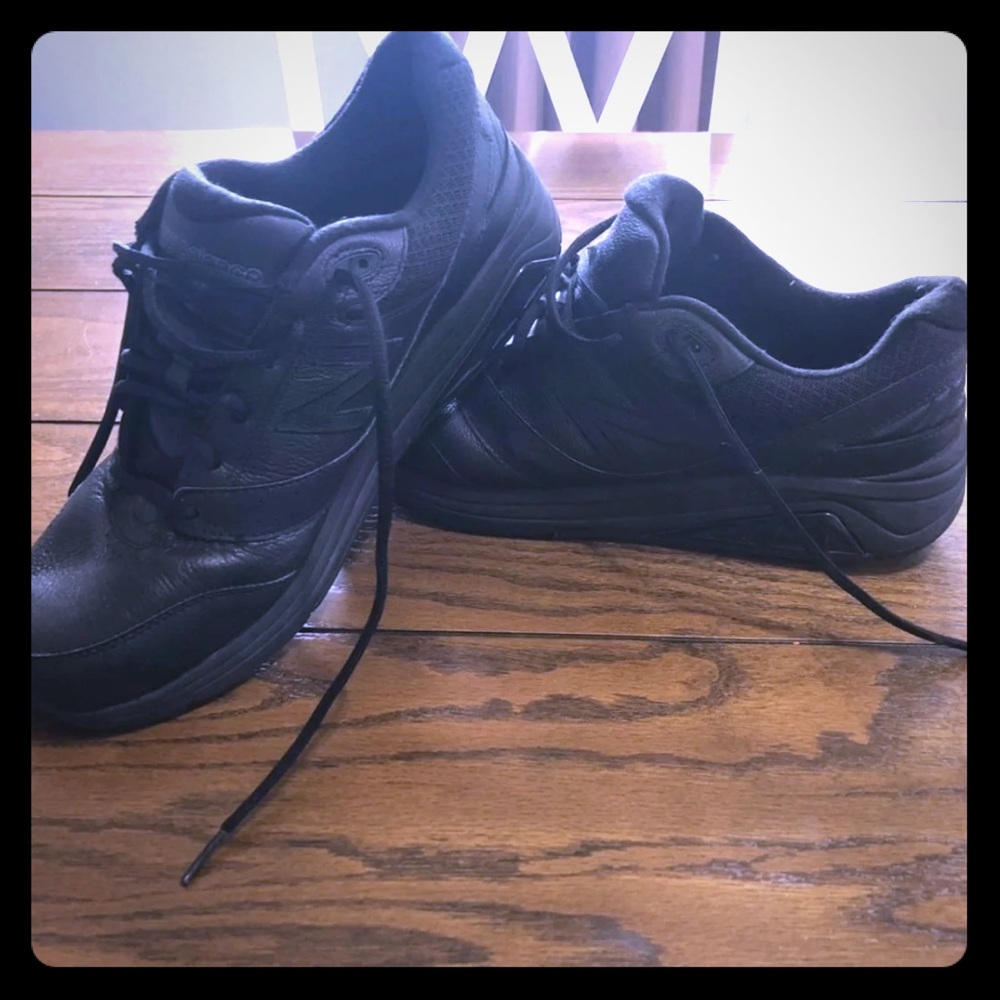 Shoe